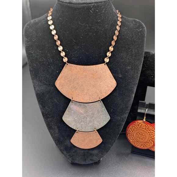 Boho Mixed Metal Jewelry Set – Berry necklace and more (4-Piece Bundle) - Picture 3 of 4